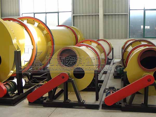 采取牛糞烘干機做原料生產有機肥成本小，質量穩定